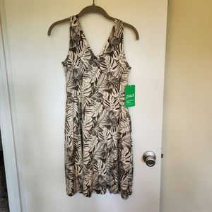 Pact Revive V Neck dress size S